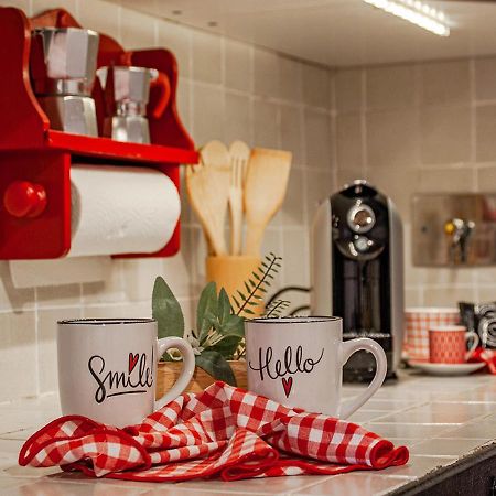 Il Rifugio A 3 Minuti Dai Traghetti Apartment Ливорно Екстериор снимка